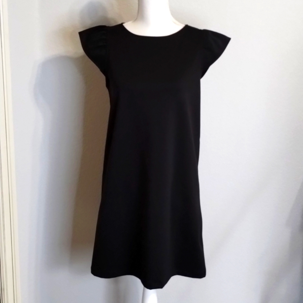 GAP Dress Size Small LBD Cap SLeeve Mini Simple Stretch